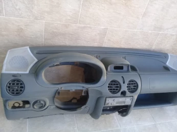Tableau de bord Renault Kangoo 2002