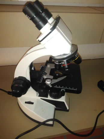 ARTICLES DE LABORATOIRE
