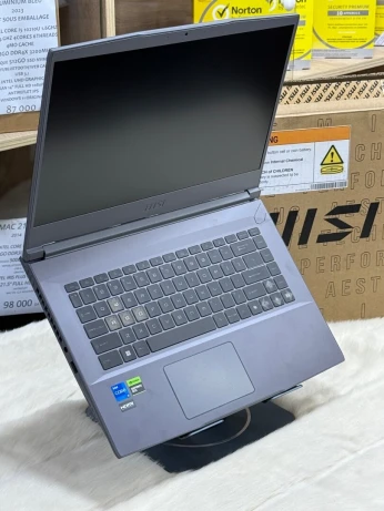 MSI THIN 15 B13UC I5 13420H 16GO 512GO SSD NVIDIA GEFORCE RTX3050 4GO NEUF SOUS EMBALLAGE