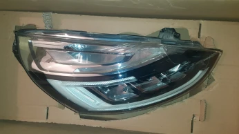 Phare clio gt line 2018 droite fih jzaja mkasra