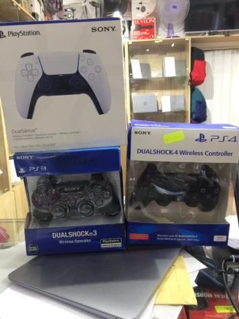 MANETTES PS5/PS4/PS3 NEUF SOUS EMBALLAGE/NUM: