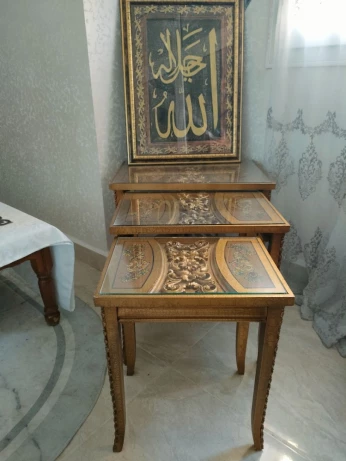 Table gigone