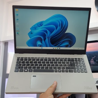 Acer Vero 15" intel i5 11eme 1165G7 . 16 Gb Ram . 512Gb Ssd