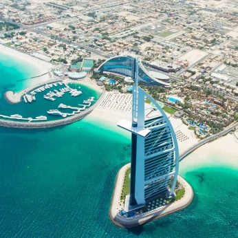 Billet d'avion EMIRATES Dubaï vacances d'automne تذاكر طيران امراتية لدبي عطلة الخريف