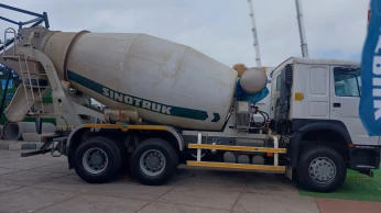HOWO SINOTRUK MALAXEUR 8X4 12M³ 2024