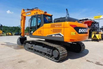 Doosan Pelle sur chenilles 22t 2023