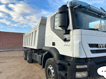 CAMION IVECO TRAKKER 15T 380 2014