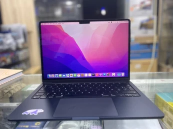 MACBOOK PRO 2022 | APPEL M2 | RAM 8 Go | SSD 512 Go | Ecran 13,3 |Cycle 40