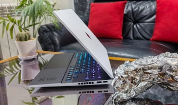 HP OMEN X16[EDITION SPECIALE] i7-11800H-RTX 3070 - ÉCRAN16.1"QHD 165Hz - SSD 1To - RAM 16Go 