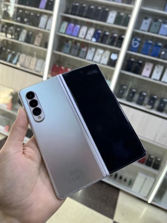 Galaxy Z Fold 3