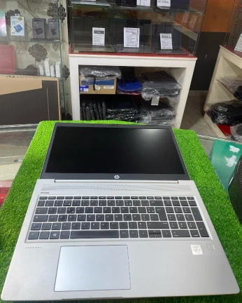 HP Probook 450 G7 i7 10 gen 16 Gb ram 512 Gb ssd ecran 15pouce FHD etat 10/10