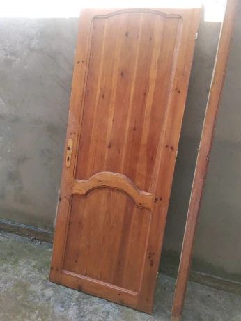 porte avec cadre