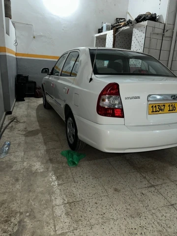 Hyundai Accent 2016 GLS 3