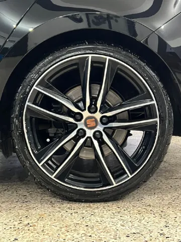 Seat Leon 2019 Cupra 3