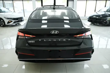 Hyundai Elantra 2025 18