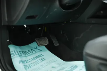 Hyundai Elantra 2025 33
