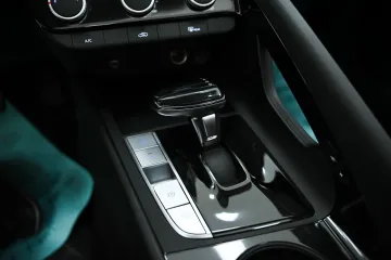 Hyundai Elantra 2025 17