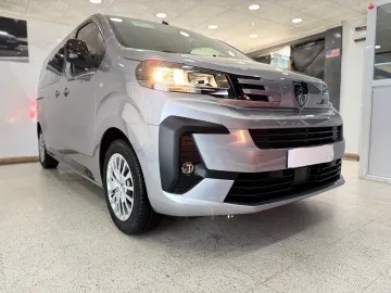 Peugeot Traveller Expert 2025 6