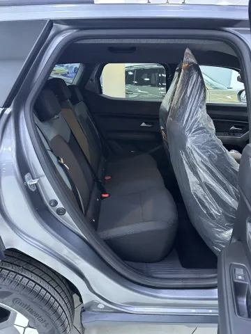 Dacia Duster 2025 Journey 4