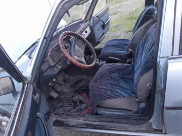 Peugeot 504 1985 504 6