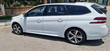 Peugeot 308 2020 3