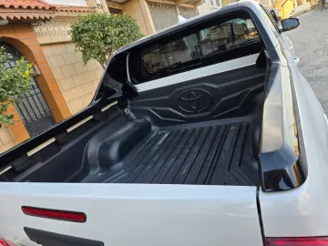 Toyota Hilux 2024 GR 2