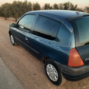 Renault Clio 2 1998 7