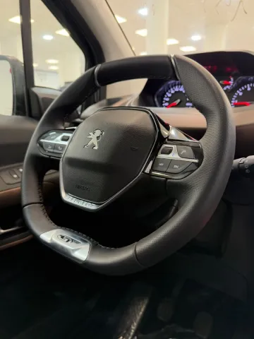 Peugeot Rifter 2025 GT 21
