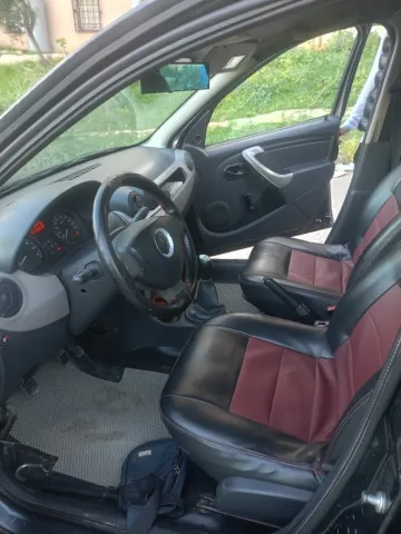 Dacia Sandero 2009 Sandero 9