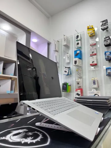 Dell INSPIRON 8