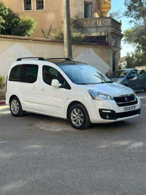 voitures-peugeot-partner-2015-tepee-douera-alger-algerie