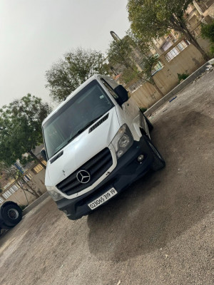 fourgon-mercedes-2019-ain-oulmene-setif-algerie