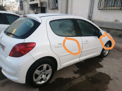 citadine-peugeot-207-2008-chlef-algerie