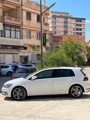 average-sedan-volkswagen-golf-7-2018-bir-el-djir-oran-algeria