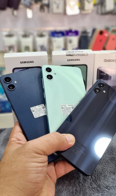 SAMSUNG GALAXY F05 4Ram / 64Go