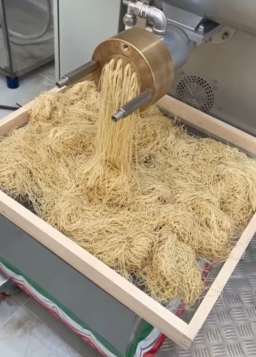الة صنع عجائن الغذائية machine à pâtes