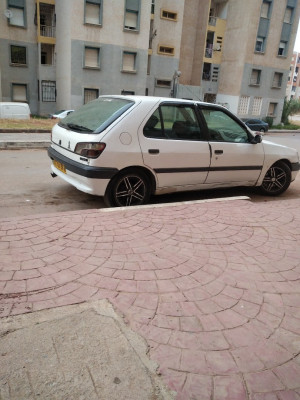سيارة-صغيرة-peugeot-306-1996-الشعيبة-تيبازة-الجزائر