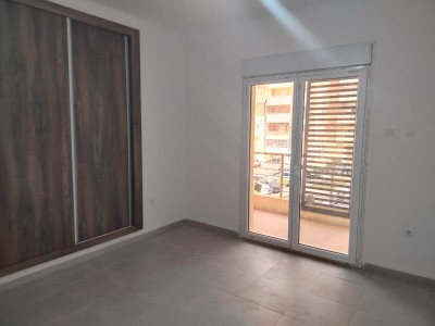 Rent Apartment F4 Oran Oran