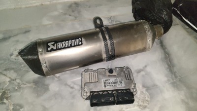 قطع-غيار-pou-akrapovicmemoir-gs-1300-أم-البواقي-الجزائر