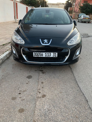 moyenne-berline-peugeot-308-2013-oran-algerie