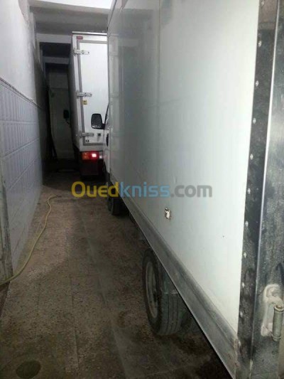 الجزائر-وسط-كراء-السيارات-location-avec-chauffeur