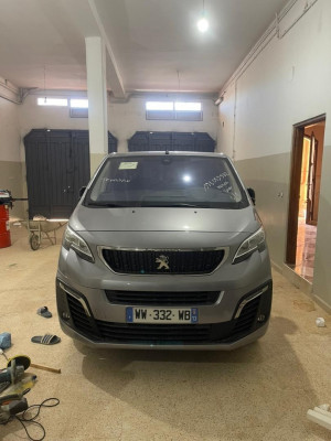 automobiles-peugeot-exper-traveller-2023-ghazaouet-tlemcen-algerie