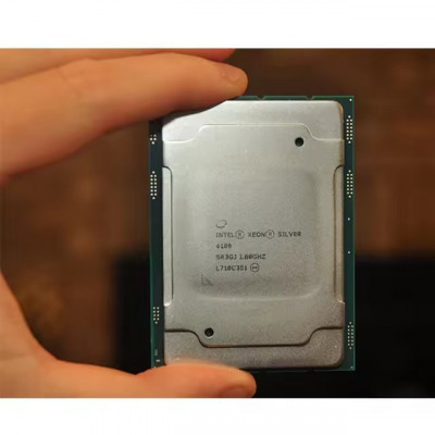 PROCESSEUR CPU SERVEUR SILVER 4108 USED
