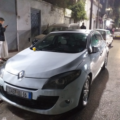 moyenne-berline-renault-megane-3-2011-privilege-el-harrach-alger-algerie