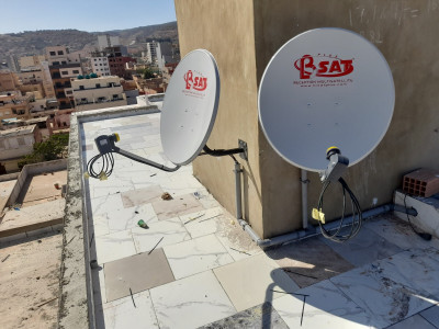 securite-instalateur-camera-de-surveillance-interphone-parabole-collective-oran-algerie