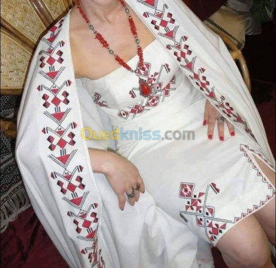 tizi-ouzou-beni-yenni-algeria-sewing-tailoring-couturière-de-robe-kabyle-traditionne