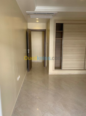 Sell Apartment F4 Algiers Hydra