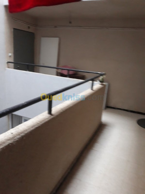 appartement-location-f03-boumerdes-corso-algerie