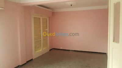 constantine-algerie-appartement-vente-f4