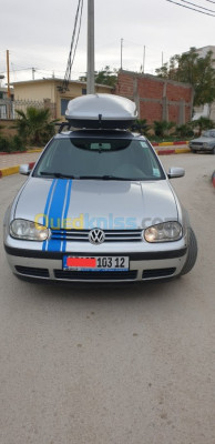 tebessa-algeria-average-sedan-volkswagen-golf-4-la-100-spécial-2003